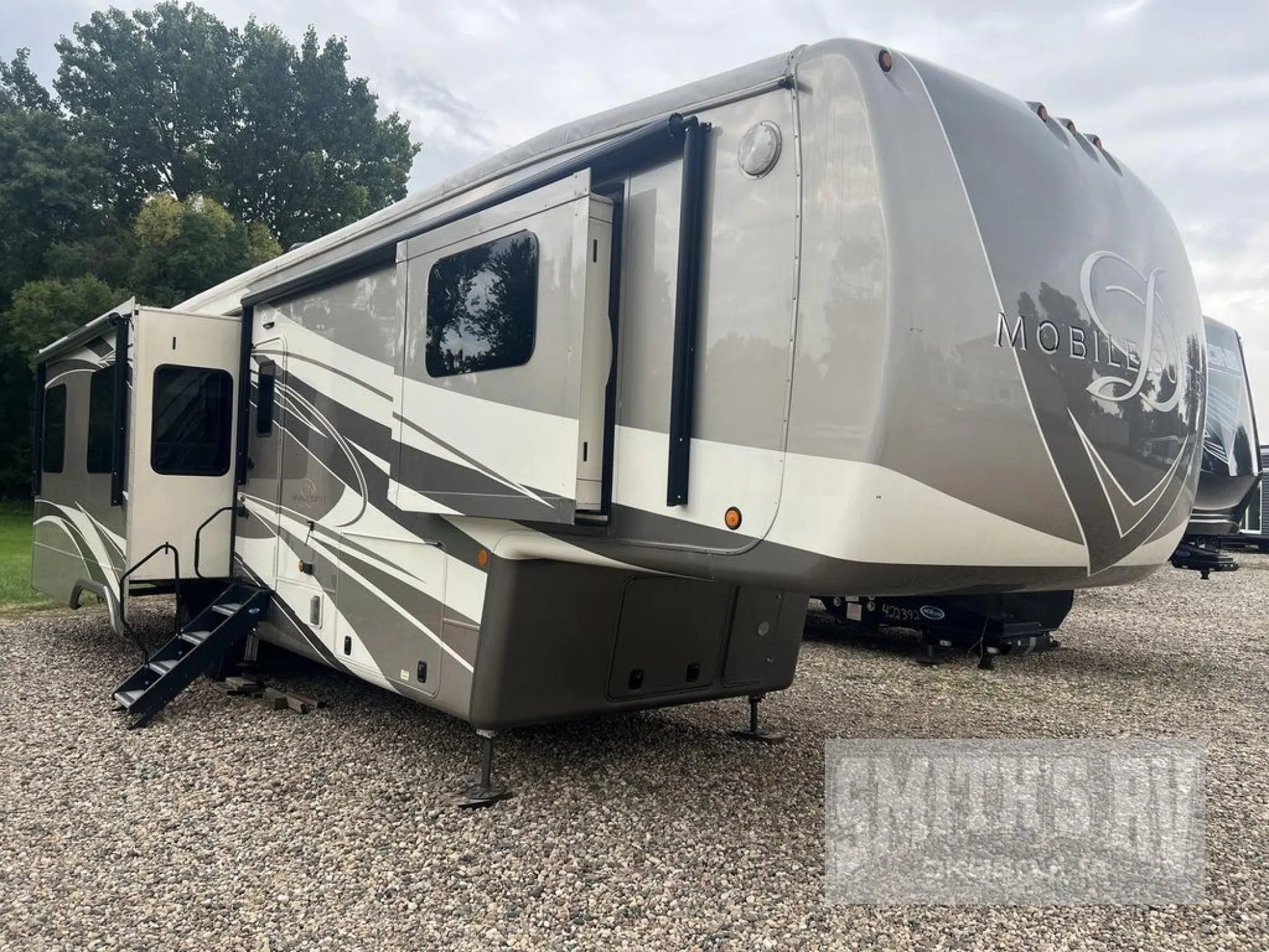 2020 DRV Mobile Suites 40KSSB4 - Photo 2