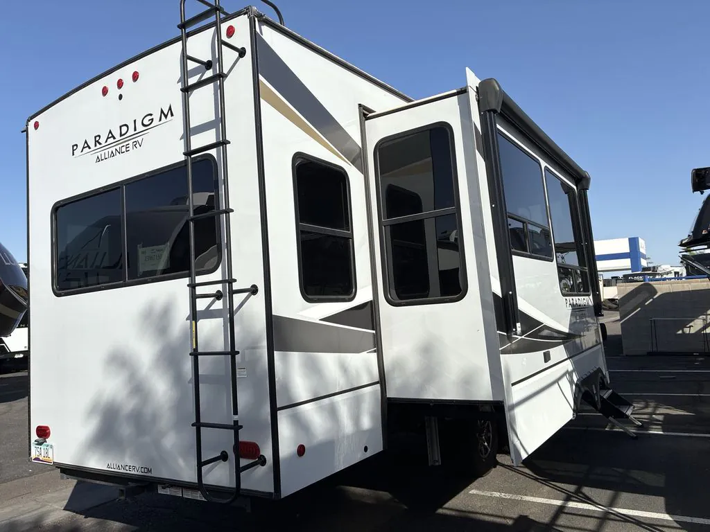 2022 Alliance RV Paradigm 295MK - Photo 3