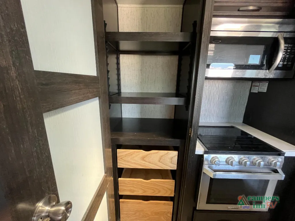 2018 Grand Design Momentum 376TH, Photos photo 19