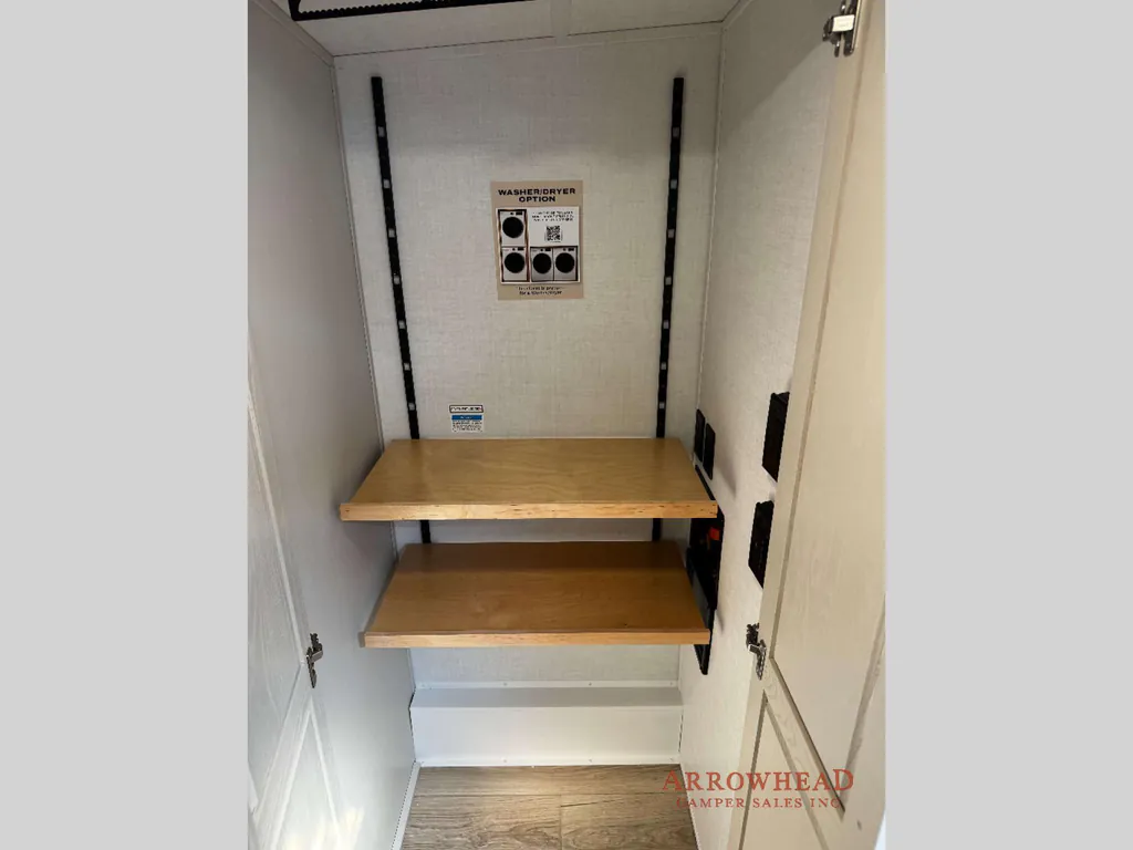 2027 Forest River Rockwood Signature 401SFB, Photos photo 49