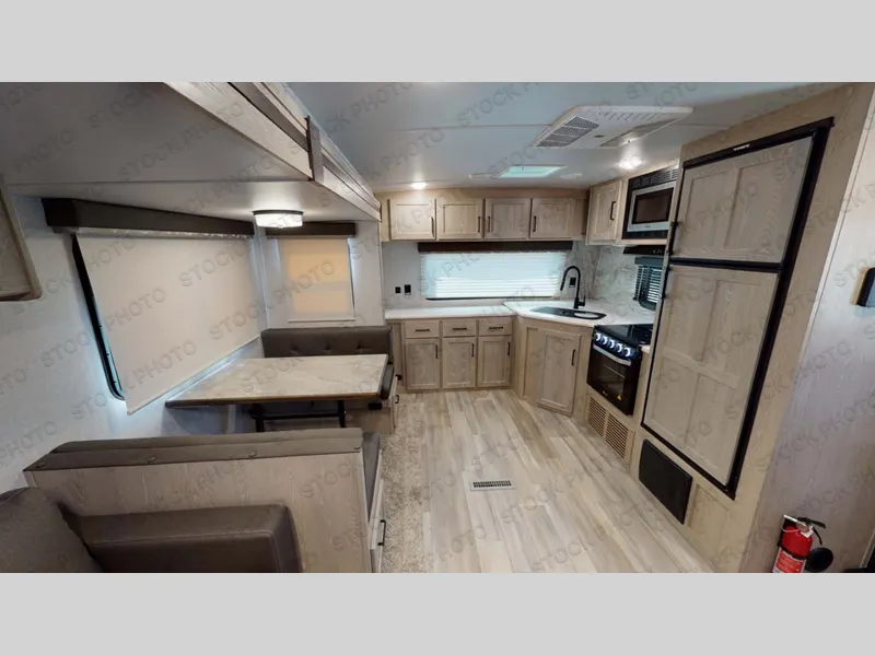 2022 Forest River Rockwood Ultra Lite 2608BS - Photo 4
