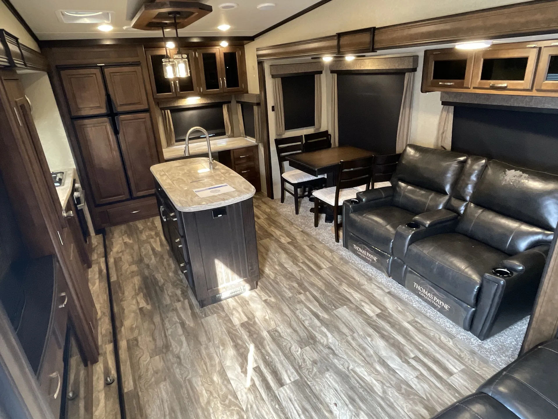 2019 Grand Design Reflection 320MKS — living area main