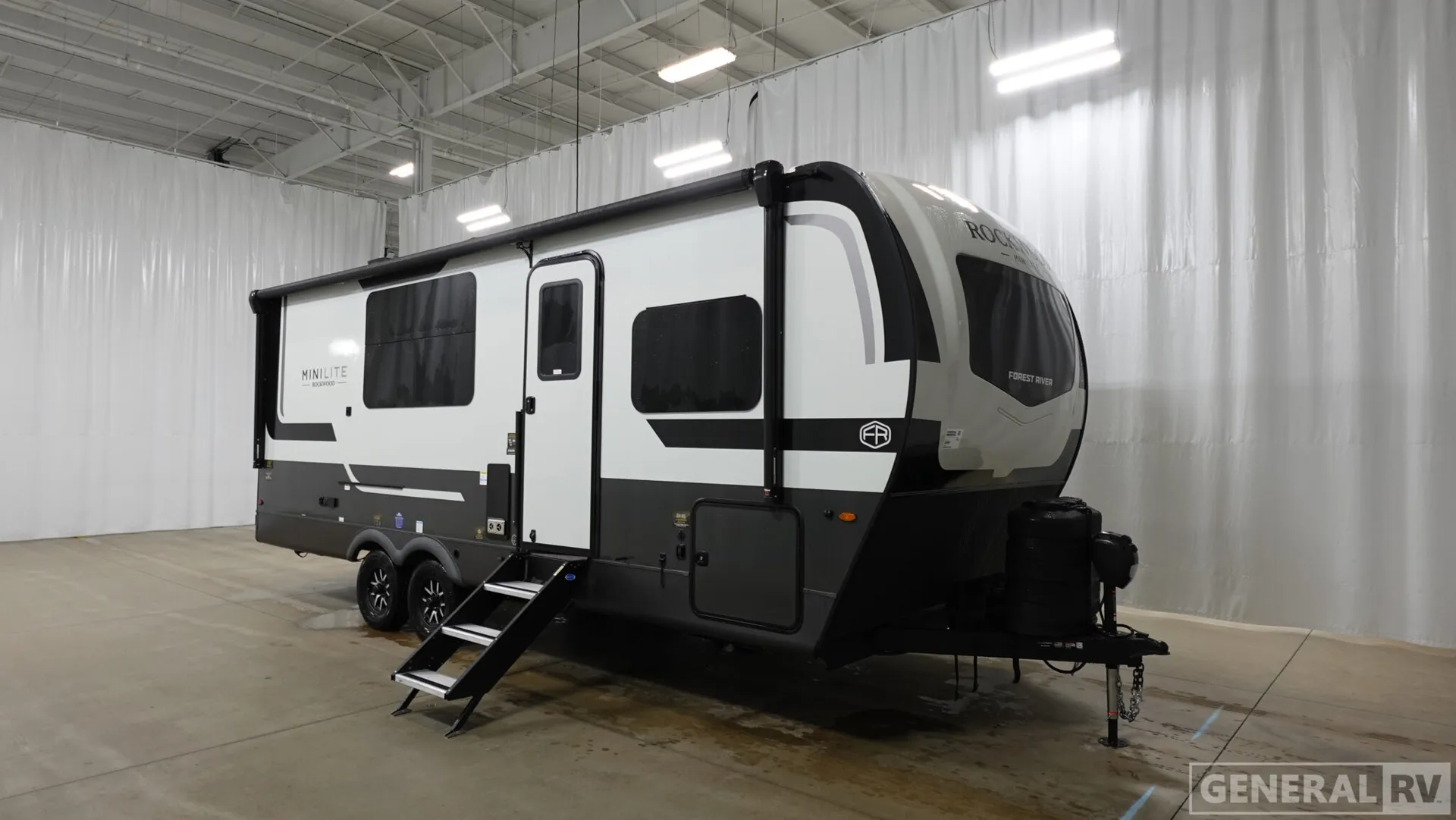 2026 Forest River Rockwood Mini Lite 2522FB - Photo 2