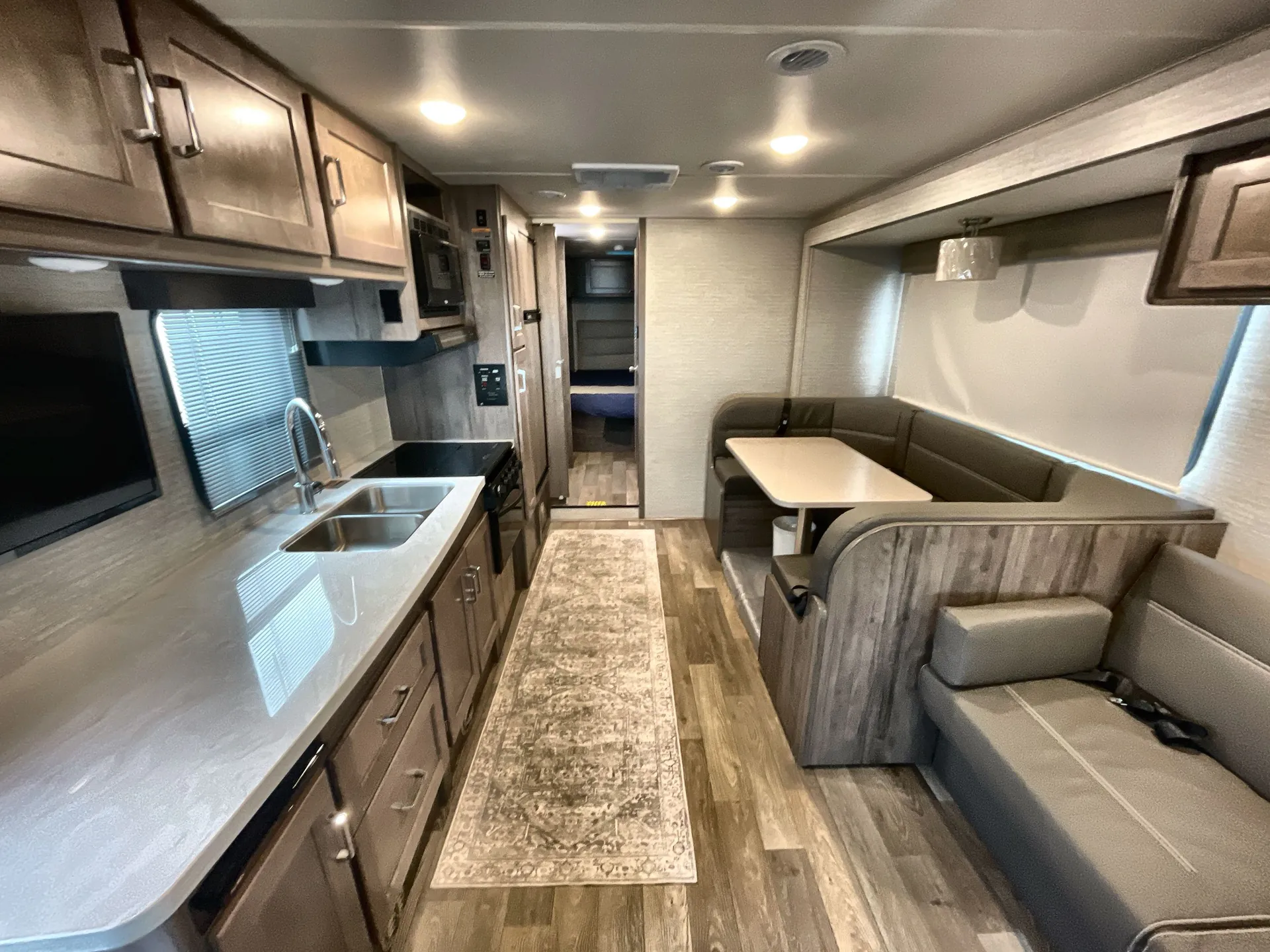 2025 Winnebago Spirit 31K - Photo 4