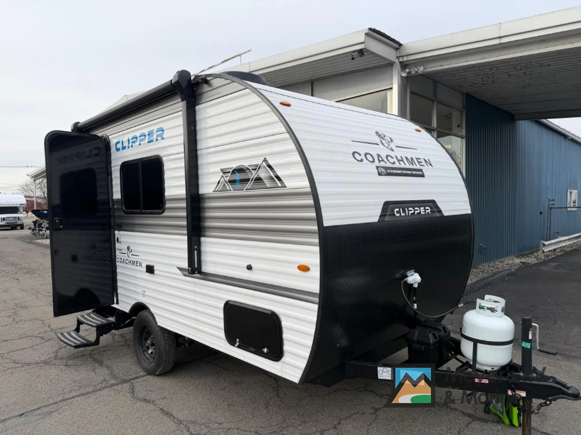 2025 Coachmen Clipper 3K Series 14R - Photo 3