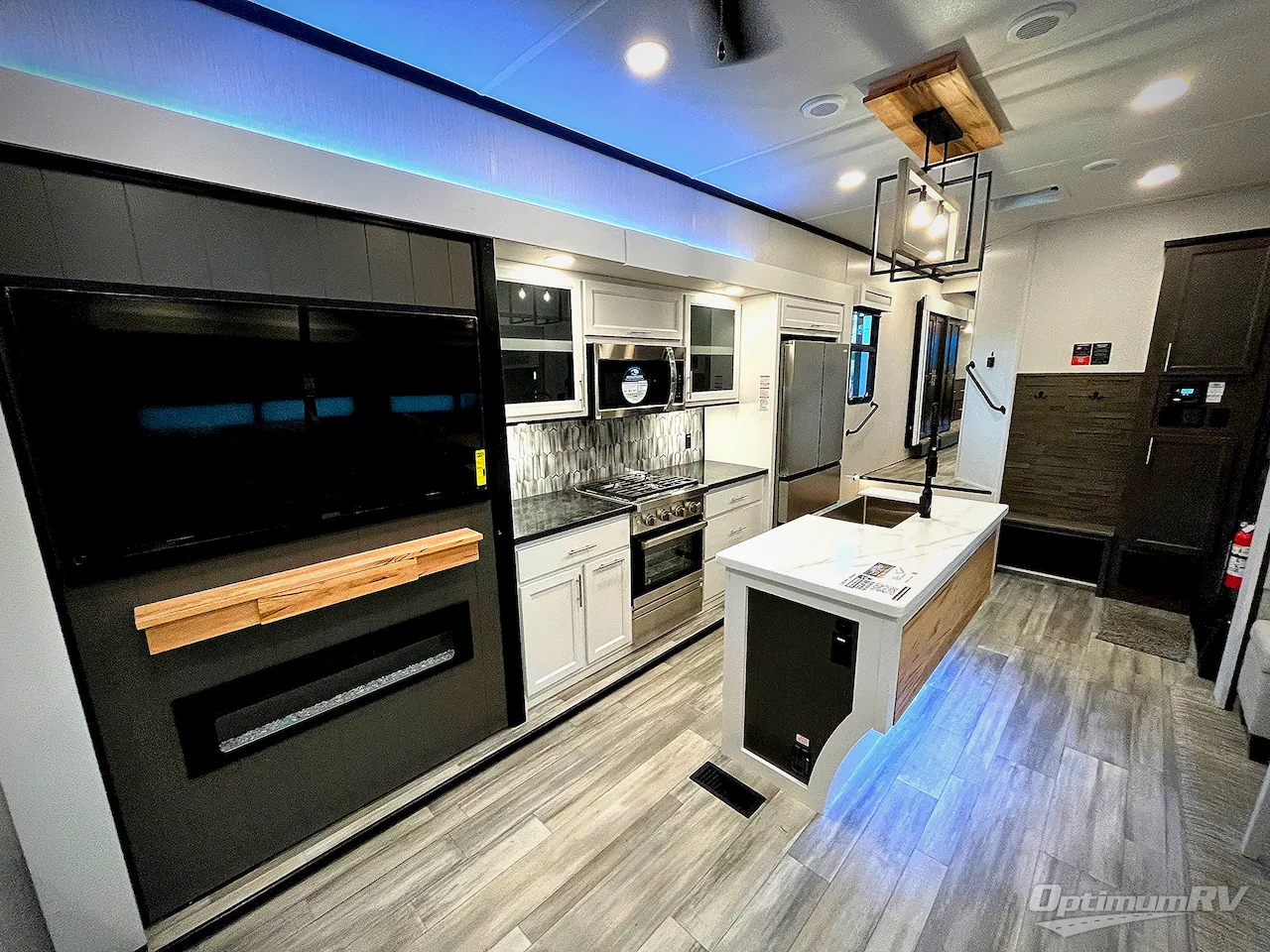 2024 Forest River Cedar Creek 380RL — Photo 7