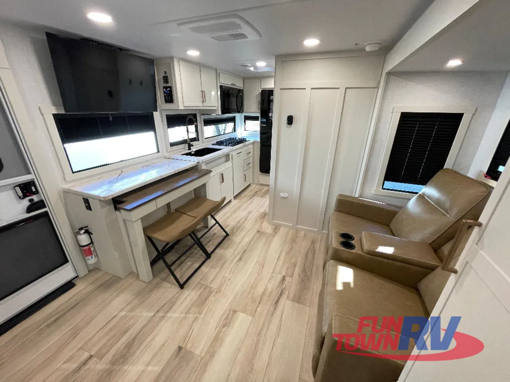 2026 Brinkley Model Ix 20X, Photos photo 5