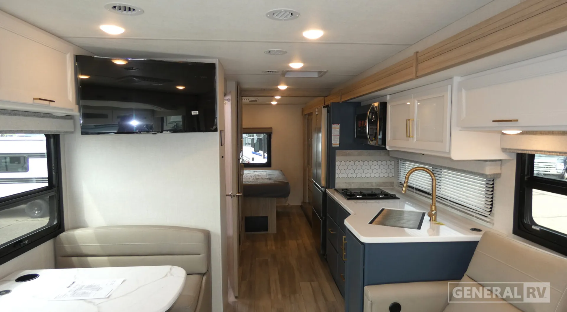 2026 Thor Motor Coach Indigo MM30 - Photo 3
