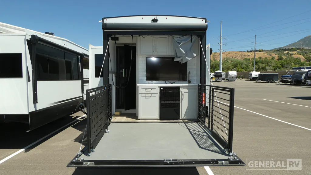 2025 Brinkley Model Z 3400, Photos photo 33