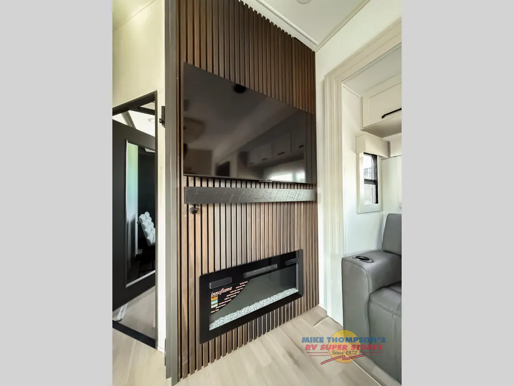2026 Grand Design Momentum 399M, Photos photo 33