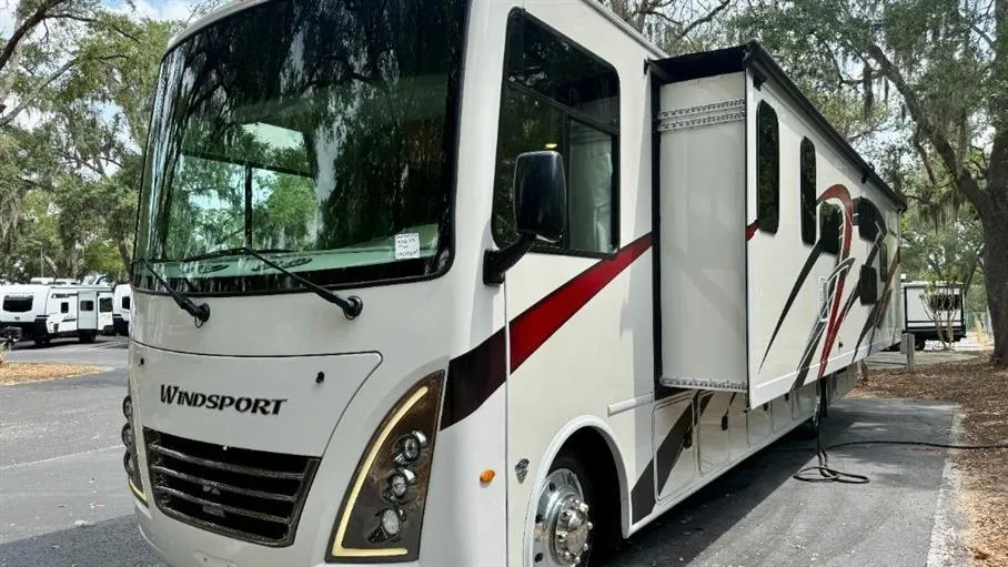2023 Four Winds Windsport 34J - Photo 3