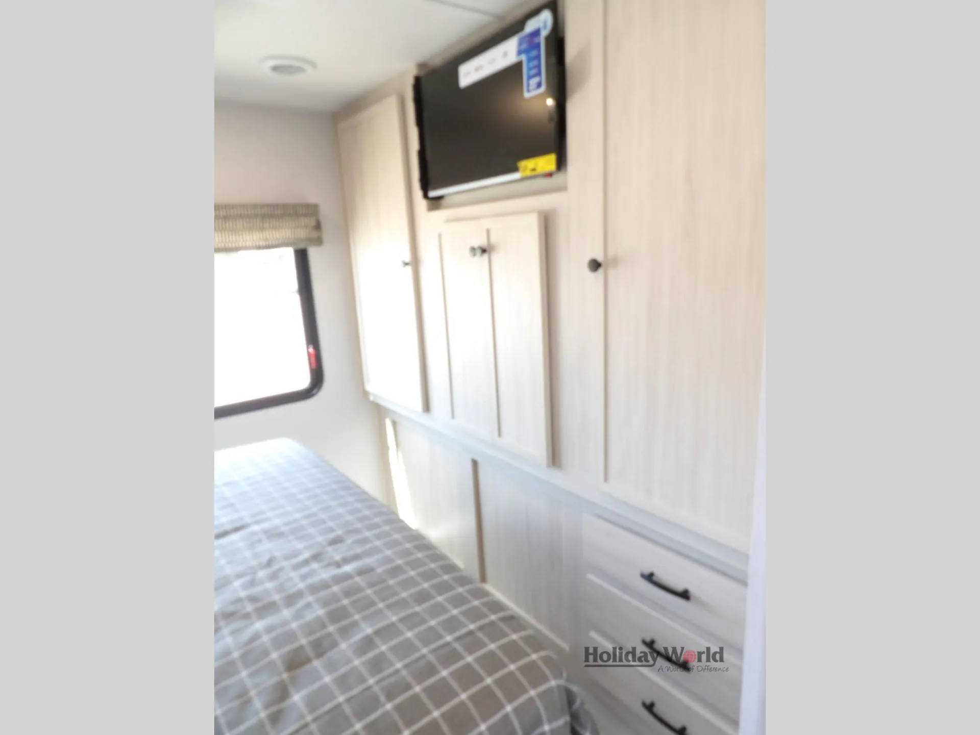 2027 Forest River Sunseeker 3010DS — Photo 6