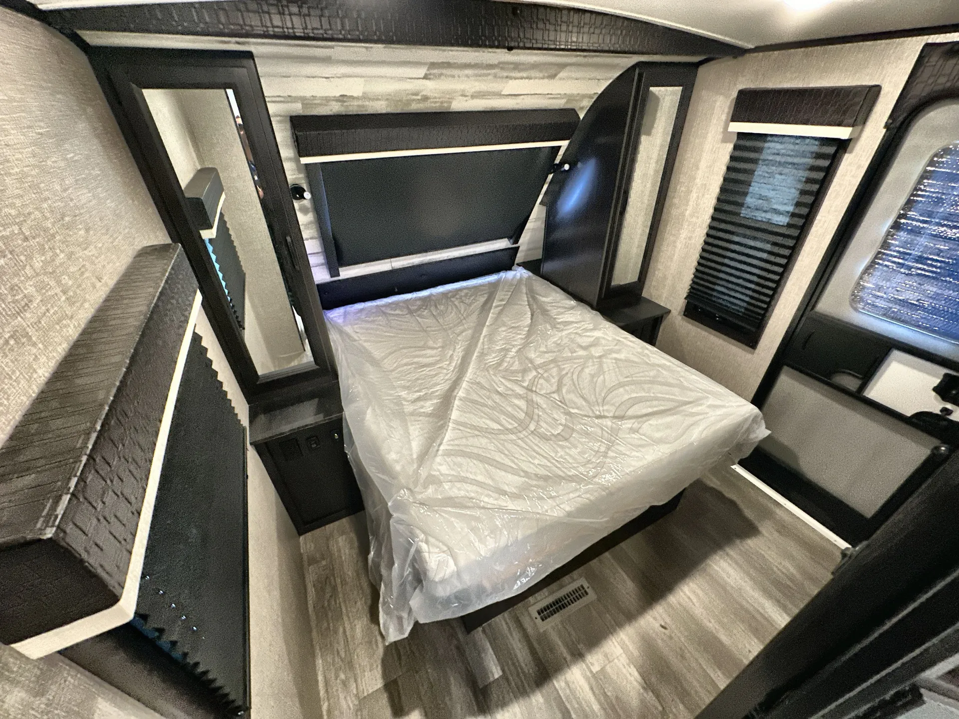 2022 Jayco White Hawk 29BH — living area main