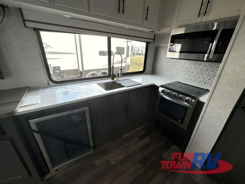 2023 CrossRoads Cruiser Aire 27MK - Photo 4