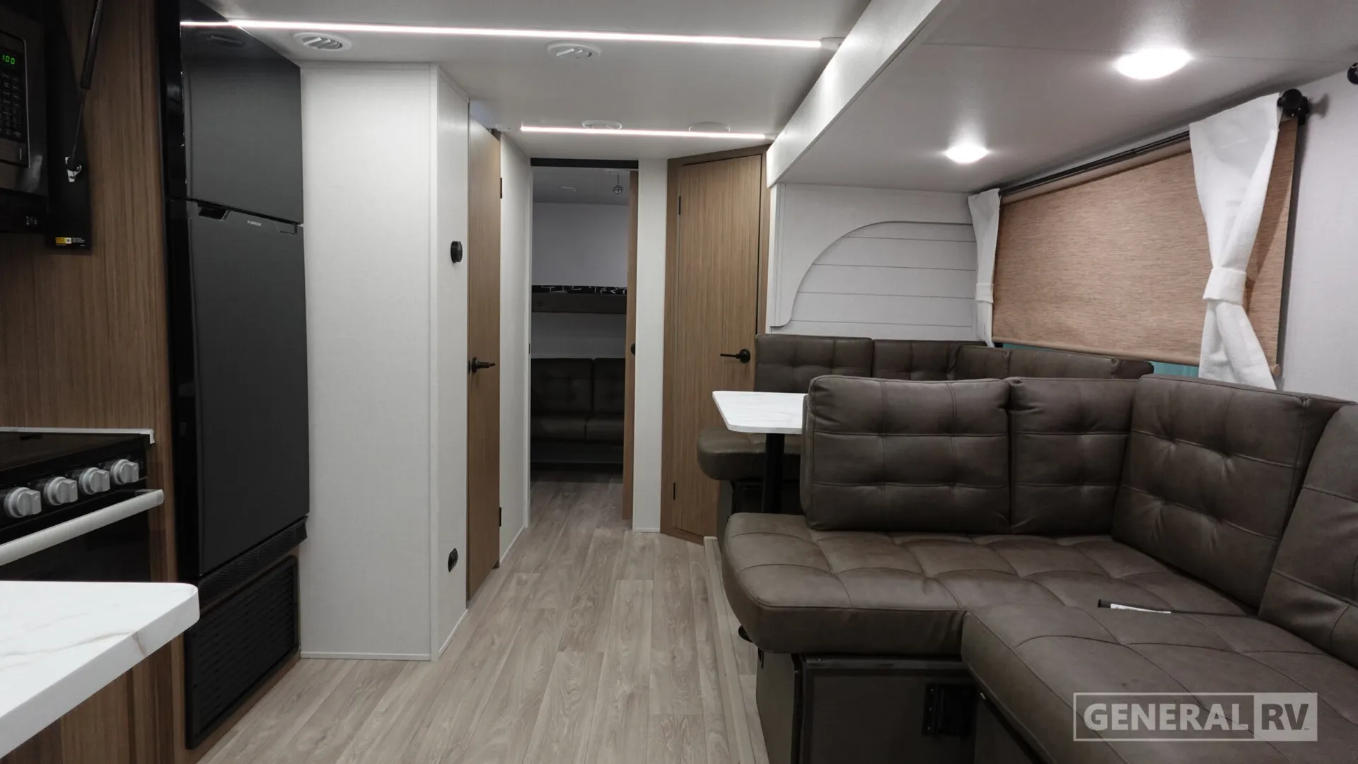 2026 Forest River Wildwood X-Lite 273QBXL - Photo 3