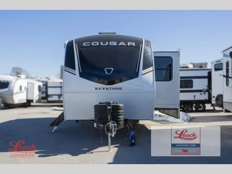 2026 Keystone RV Cougar Half-Ton 25FKD - Photo 4