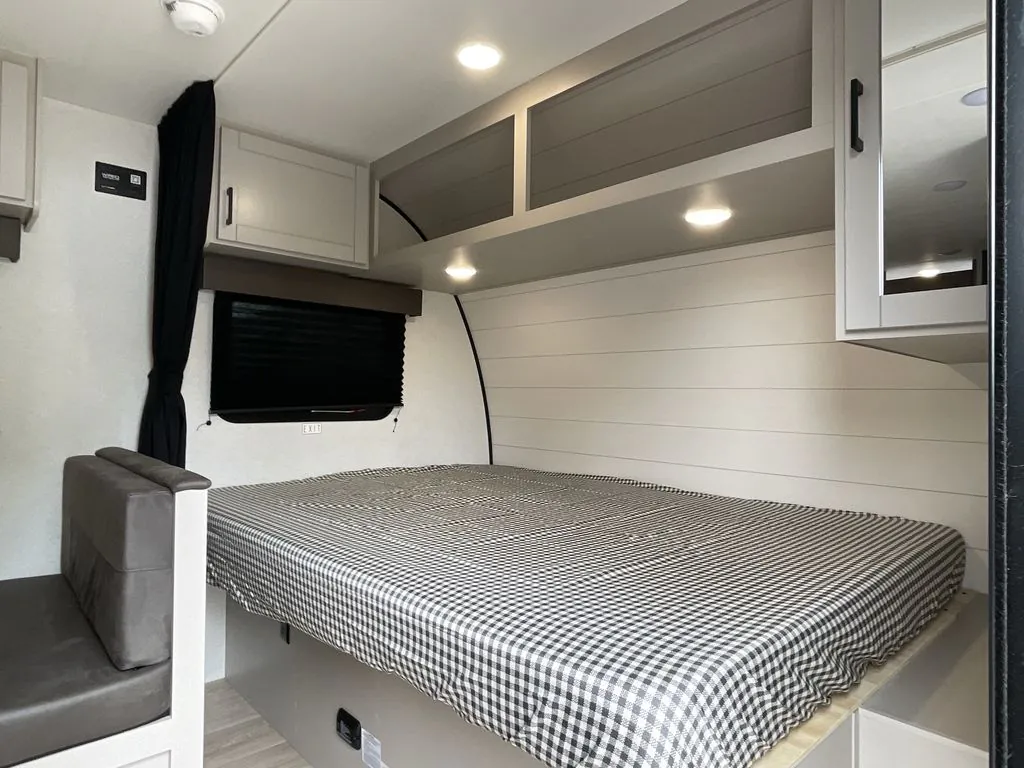 2027 Jayco Jay Flight 175BH - Photo 4