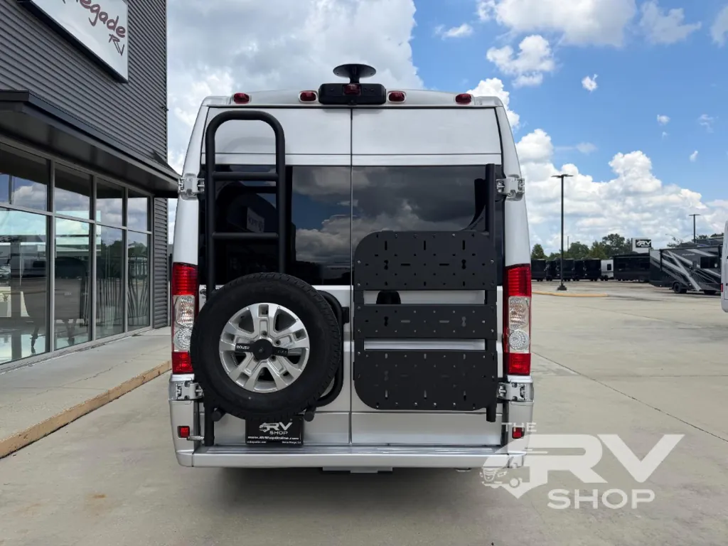2025 Midwest Automotive Designs Luxe Cruiser D4, Photos photo 19