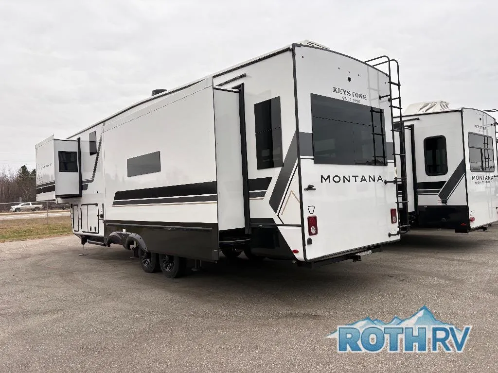 2026 Keystone Montana 3231CK - Photo 4
