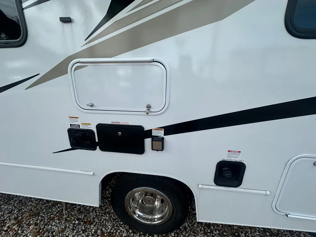 2026 Coachmen Freelander 22XG, Photos photo 19