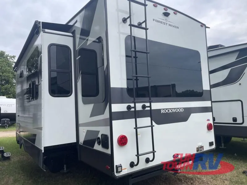 2026 Forest River RV Rockwood Signature 331RL - Photo 4