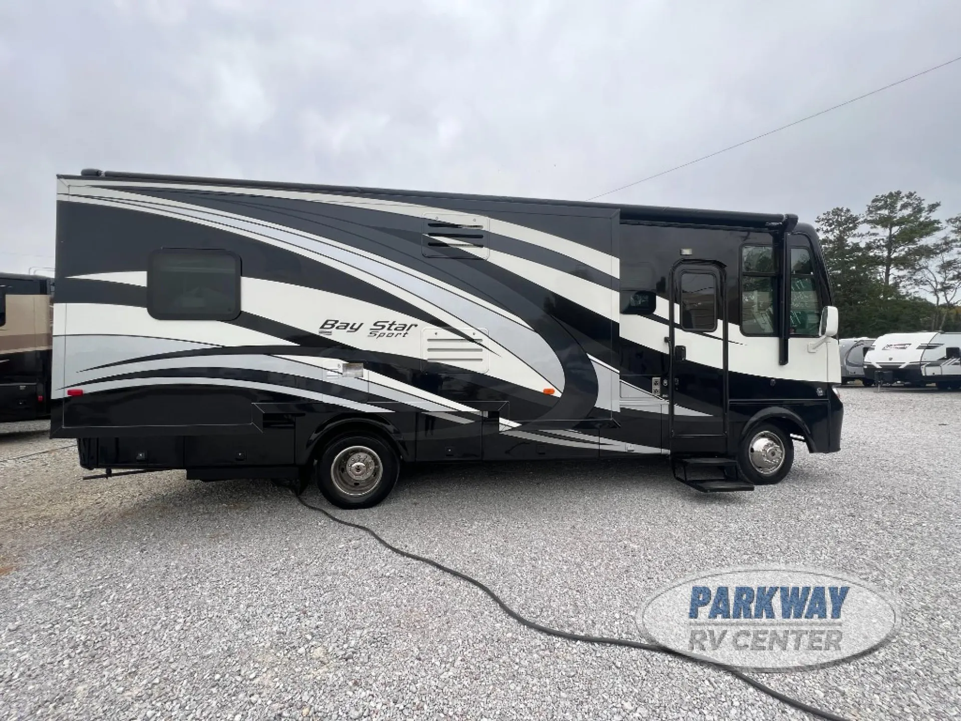 2017 Newmar Bay Star Sport 2812 - Photo 3