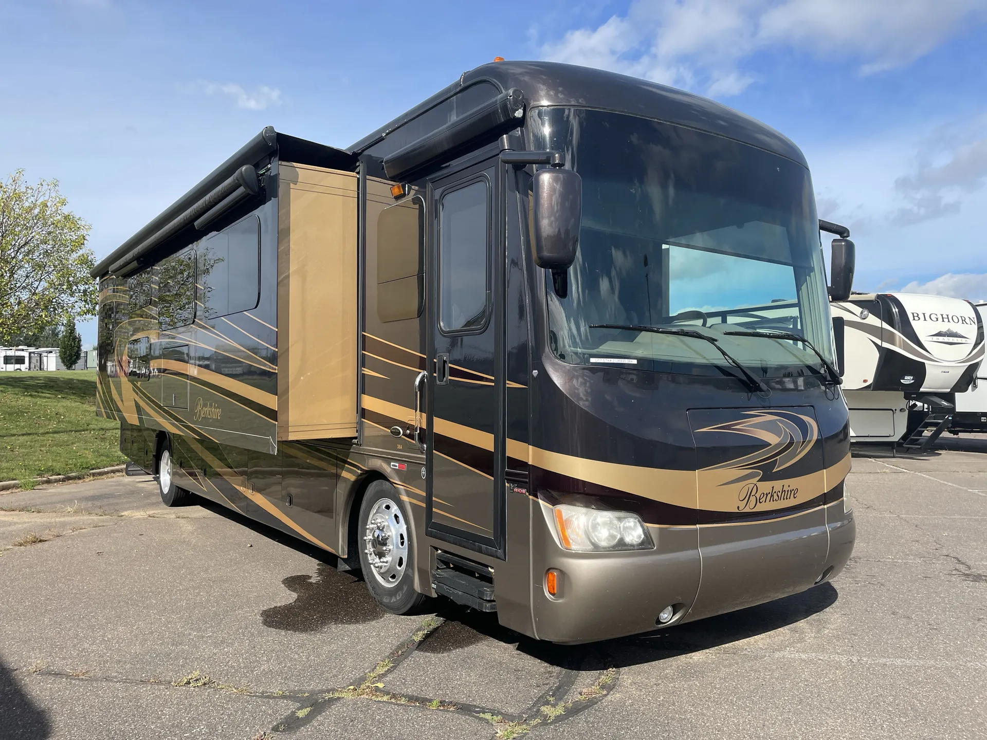 2017 Forest River Berkshire 38A