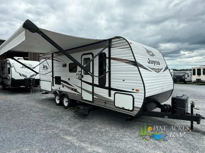 2019 Jayco Jay Flight SLX 8 (Hampton, NB) - Main photo