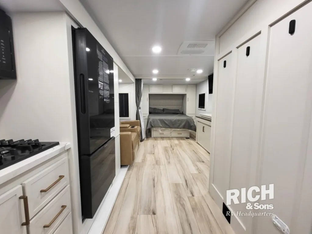2026 Brinkley Model Ix 23X, Photos photo 14
