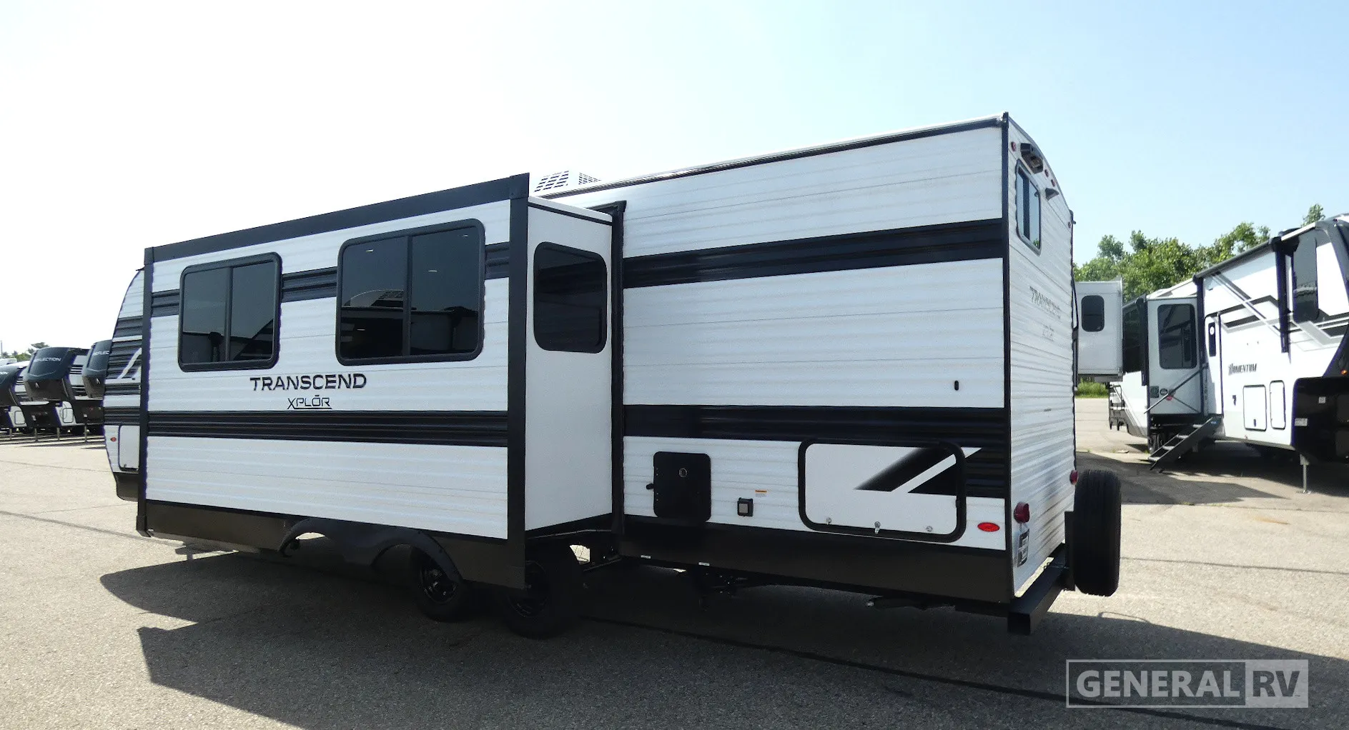 2027 Grand Design Transcend Xplor 27DBX - Photo 4