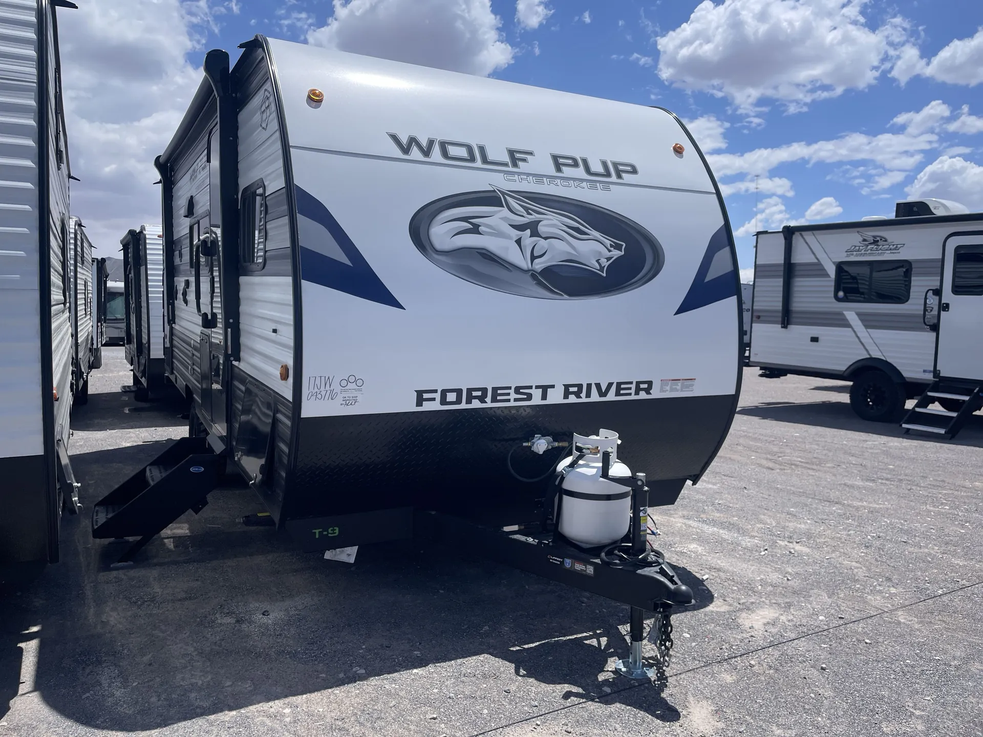 2027 Forest River Cherokee Wolf Pup 17JW