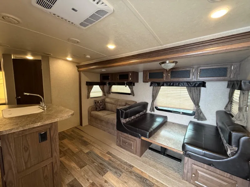 2017 Forest River Rockwood Roo 23IKSS - Photo 4
