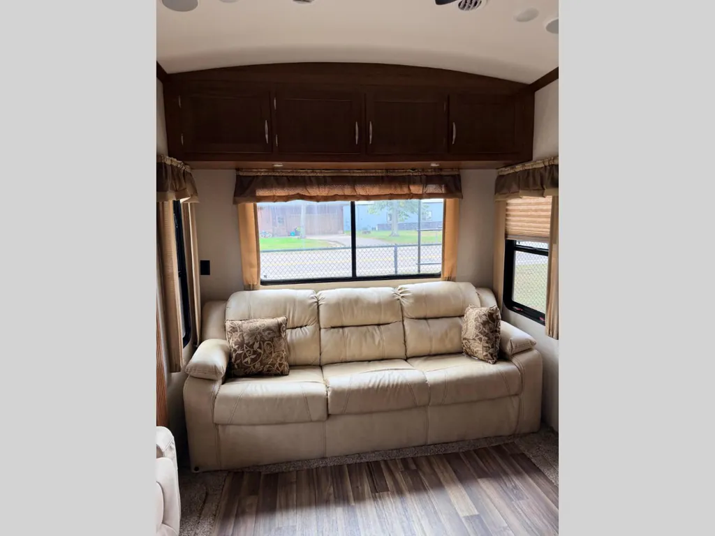 2017 Forest River Blue Ridge Cabin 304SR, Photos photo 11