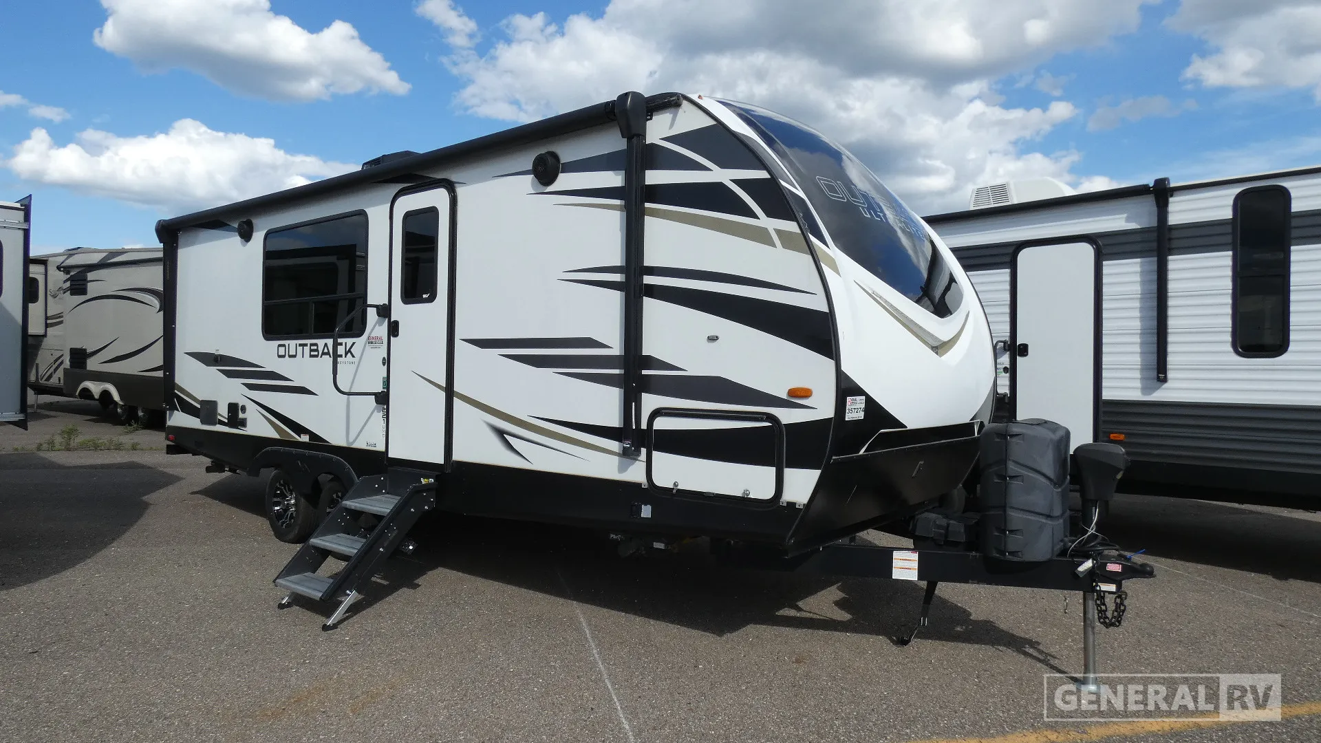 2021 Keystone Outback Ultra Lite 221UMD - Photo 2