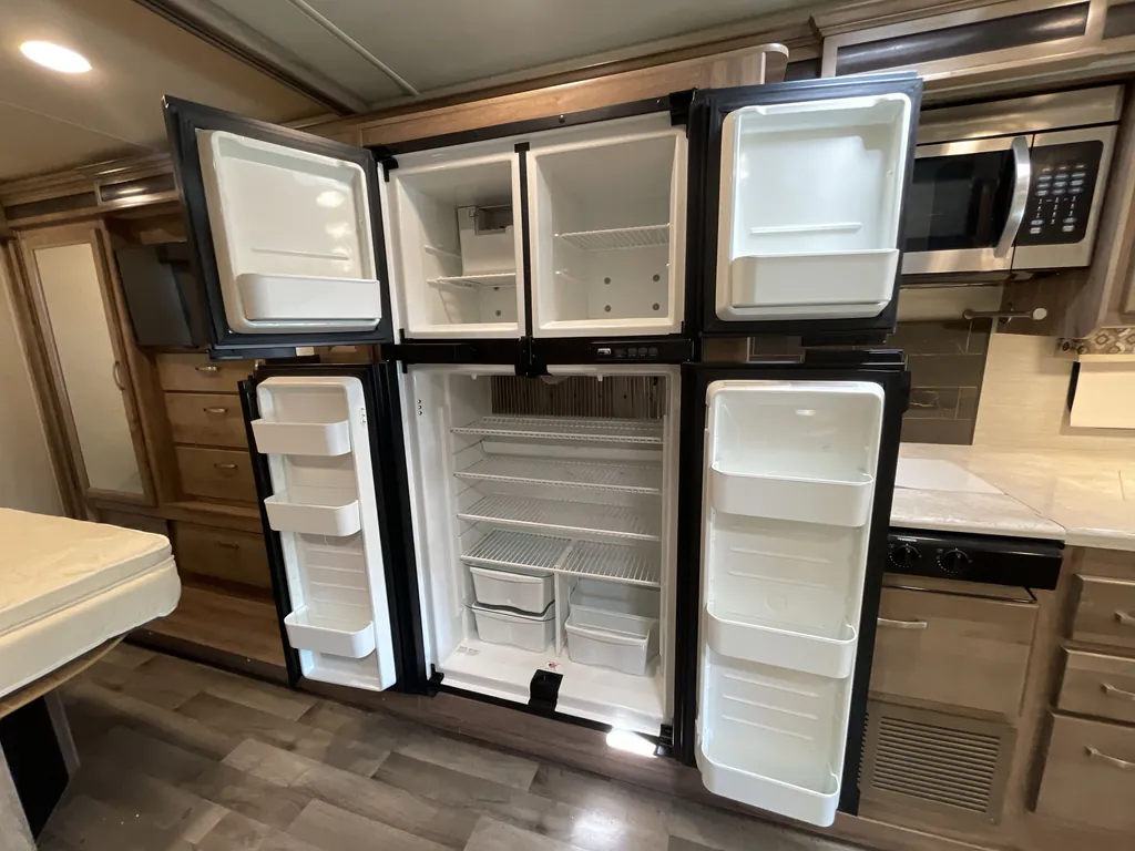 2019 Jayco Precept 29V, Photos photo 9