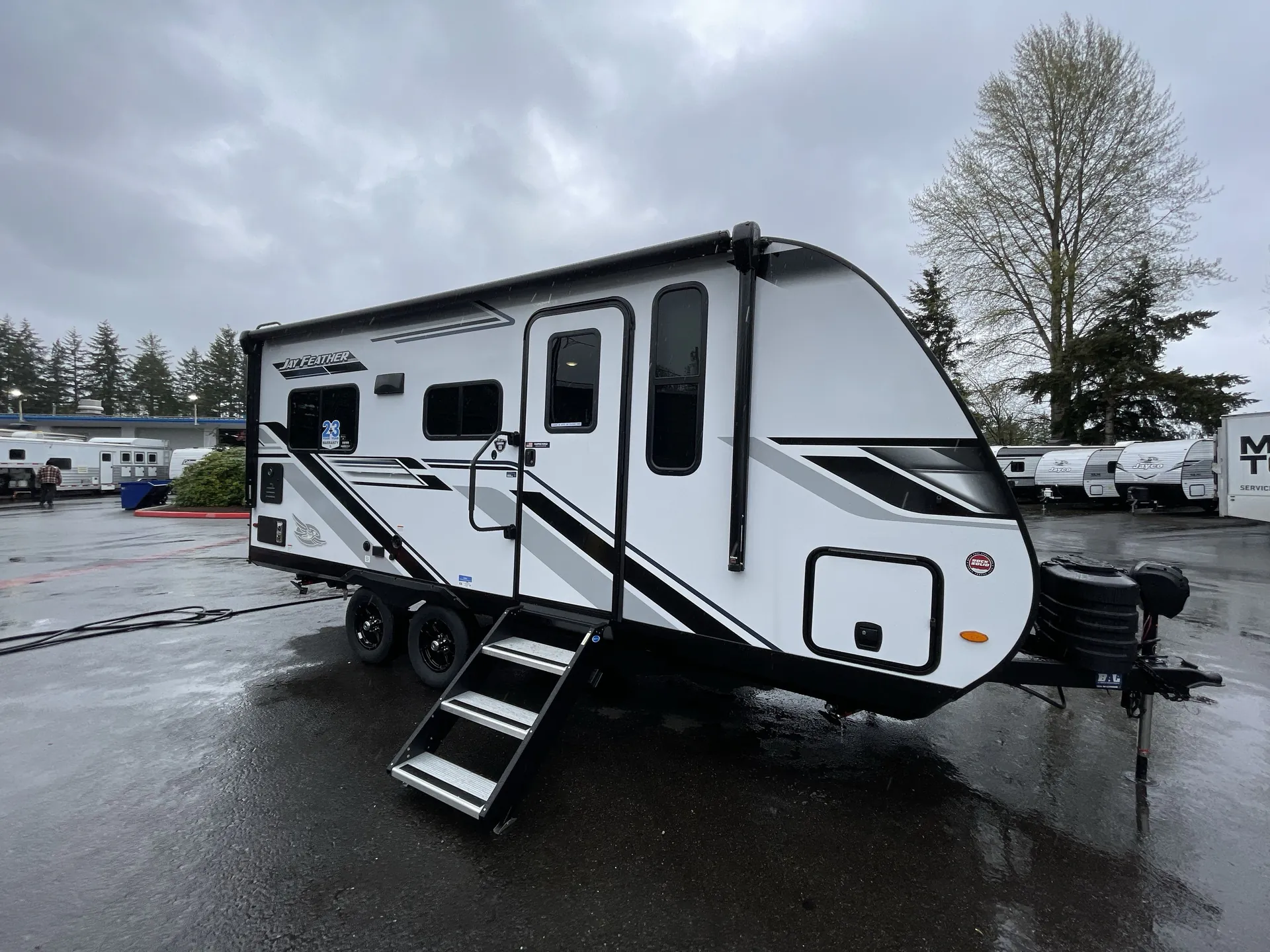 2026 Jayco Jay Feather 19MRK - Photo 2