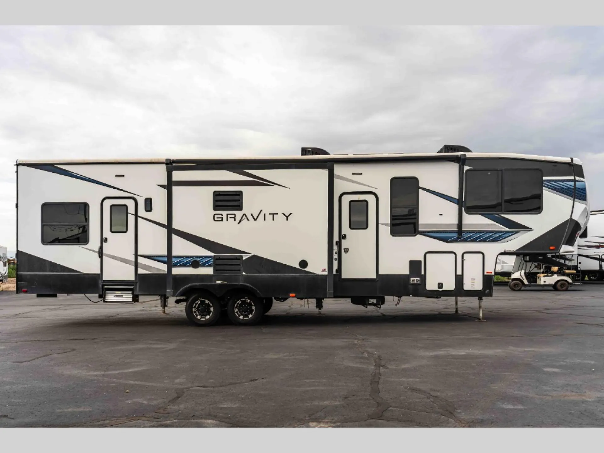 2021 Heartland Gravity 3550 - Photo 3