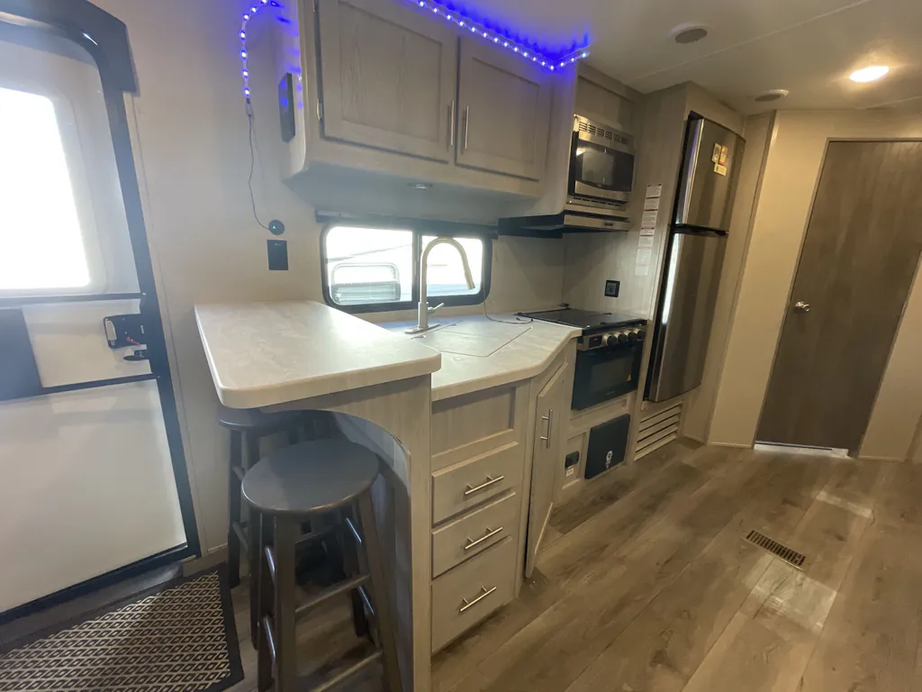 2022 Coachmen Catalina Legacy Edition 243RBS, Photos photo 12