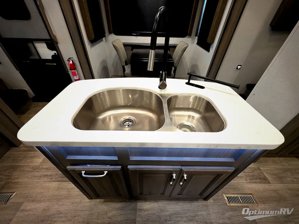 2021 Keystone Montana 3763BP, Photos photo 8
