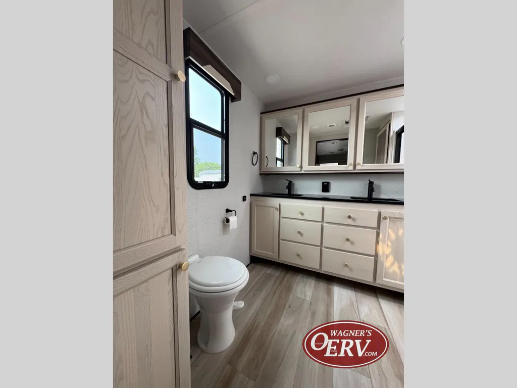 2025 Forest River Cedar Creek 370FL, Photos photo 13