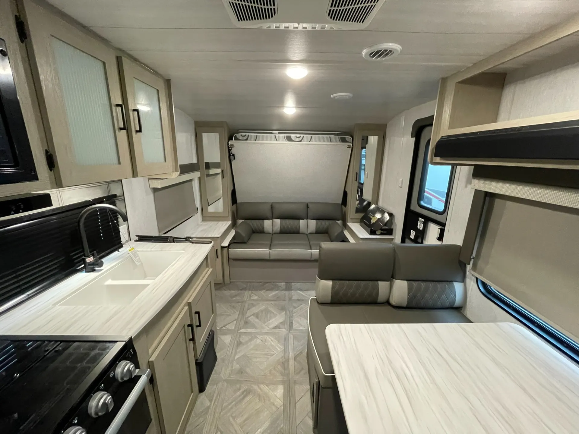 2023 Forest River Salem Cruise Lite 19DBXL - Photo 3