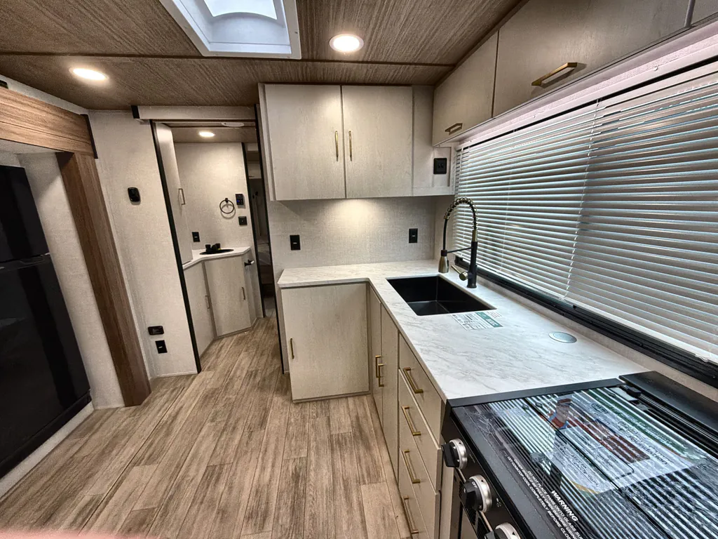2026 Forest River Vibe Extreme Lite 2400RB, Photos photo 6