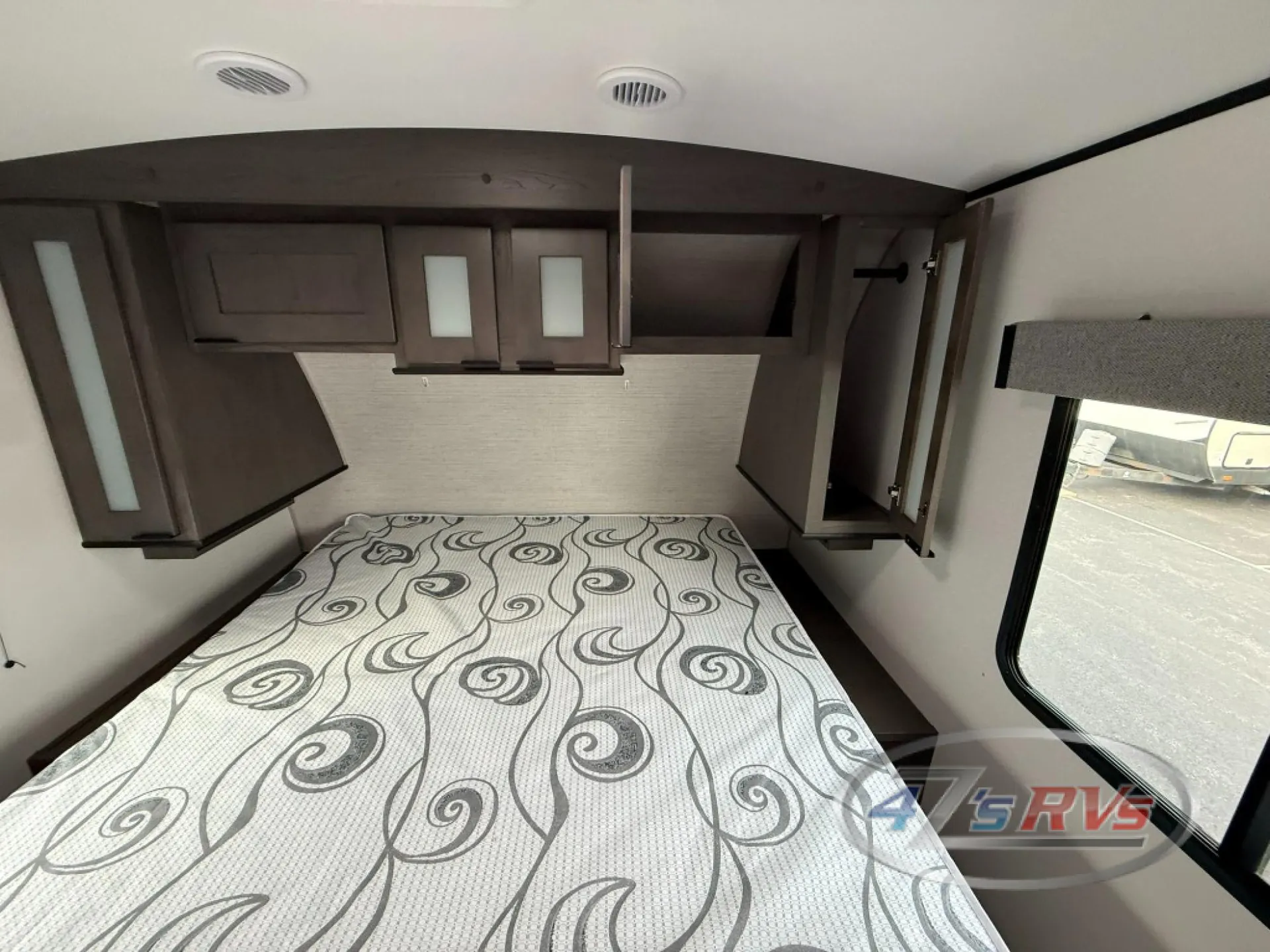 2021 Cruiser RV MPG 2100RB - Photo 3