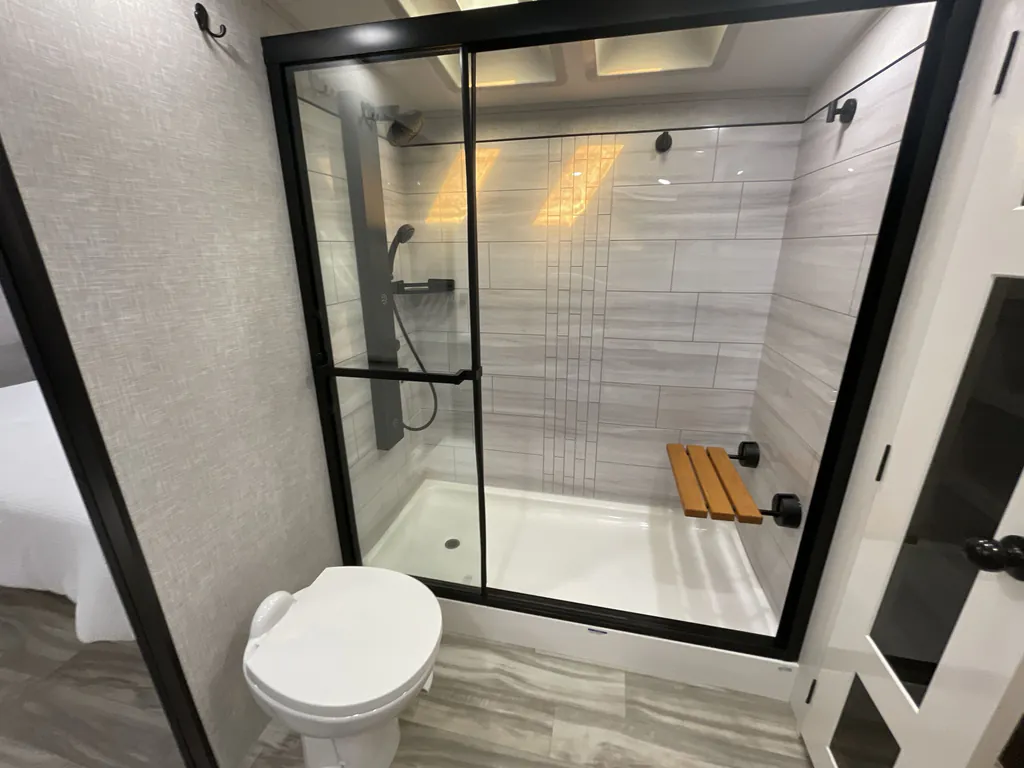 2025 Jayco Pinnacle 36FBTS, Photos photo 17