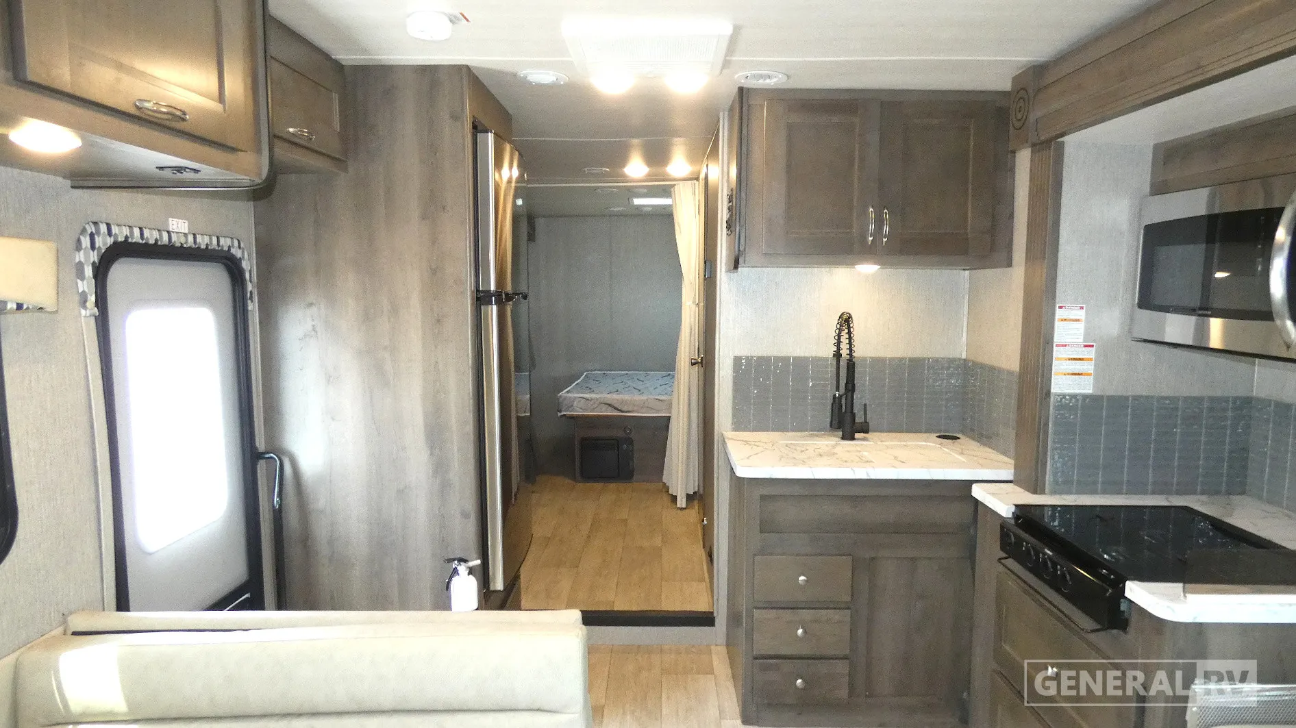 2024 NeXus RV Triumph 32T - Photo 3