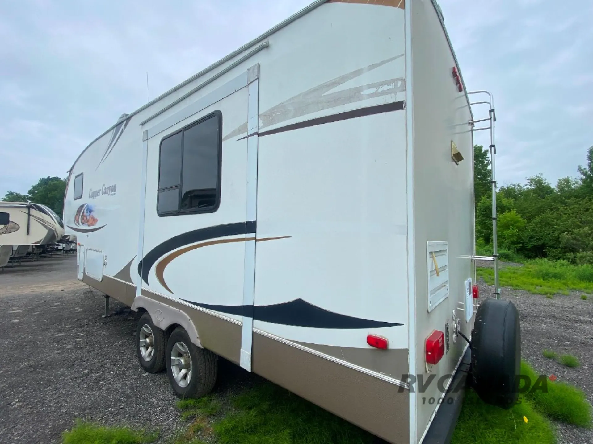2009 Keystone Sprinter Copper Canyon 241FWSLS - Photo 4