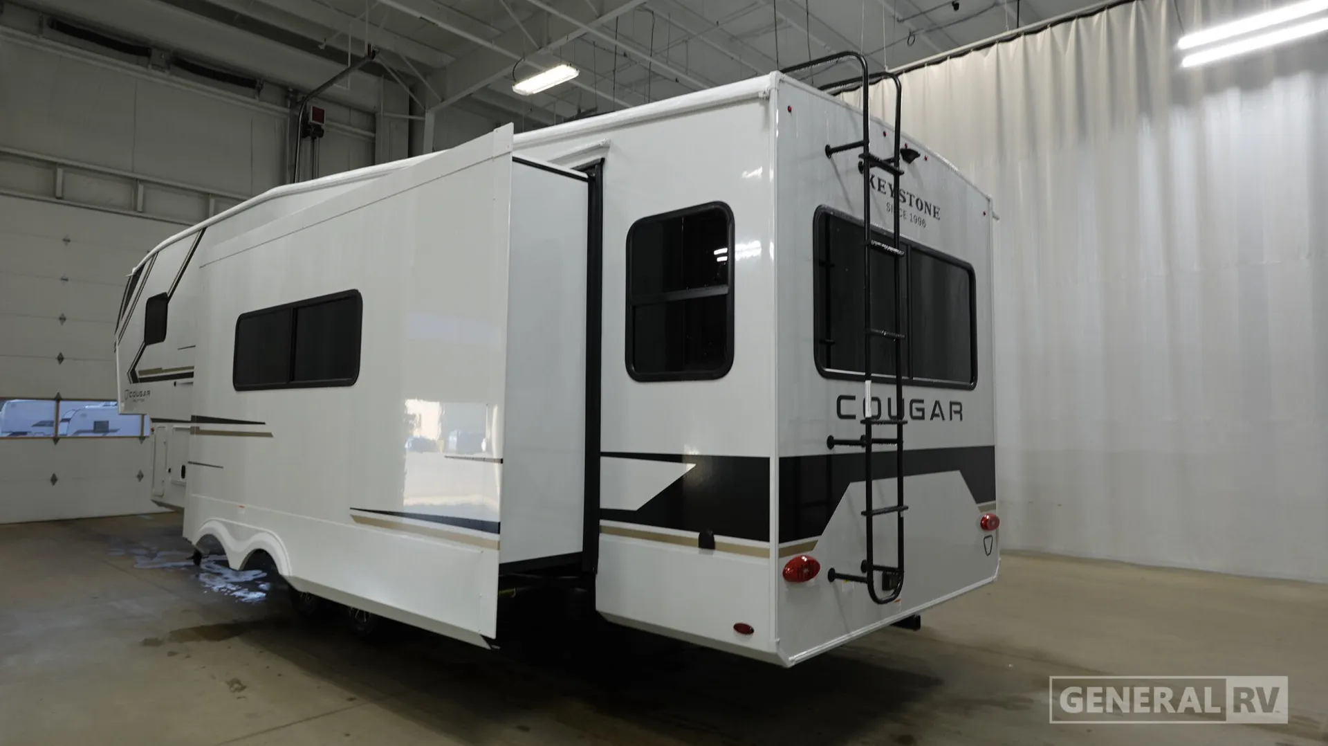 2027 Keystone Cougar Half-Ton 28RLI - Photo 4