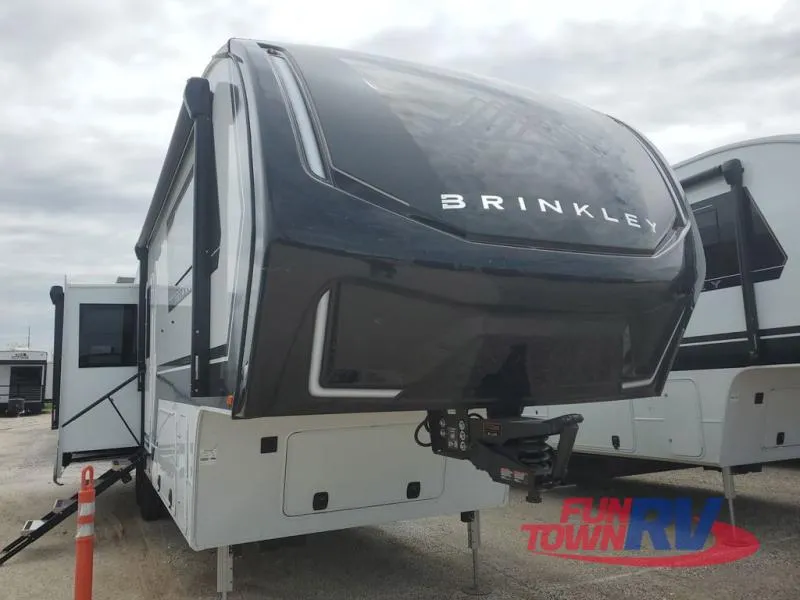 2026 Brinkley Model Z 3100 - Photo 2