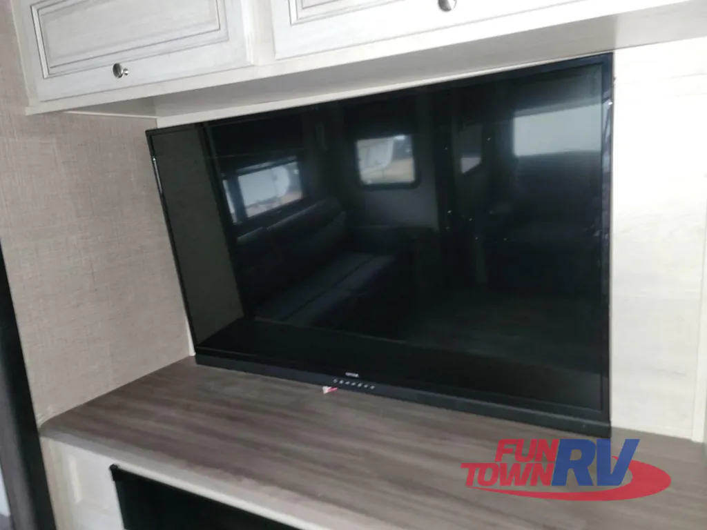 2023 Forest River Cardinal Luxury 380RLX, Photos photo 33