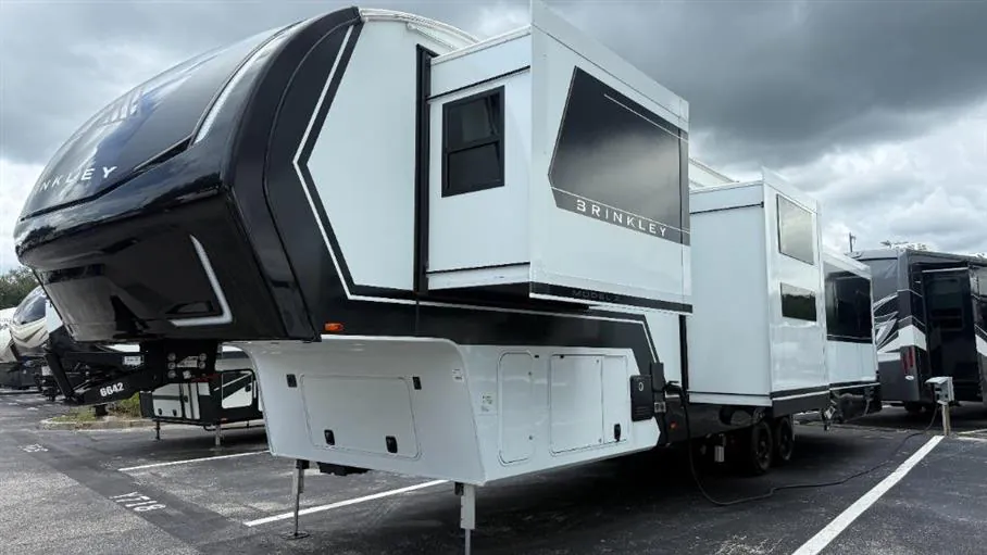 2025 Brinkley Model Z 3610 - Photo 4